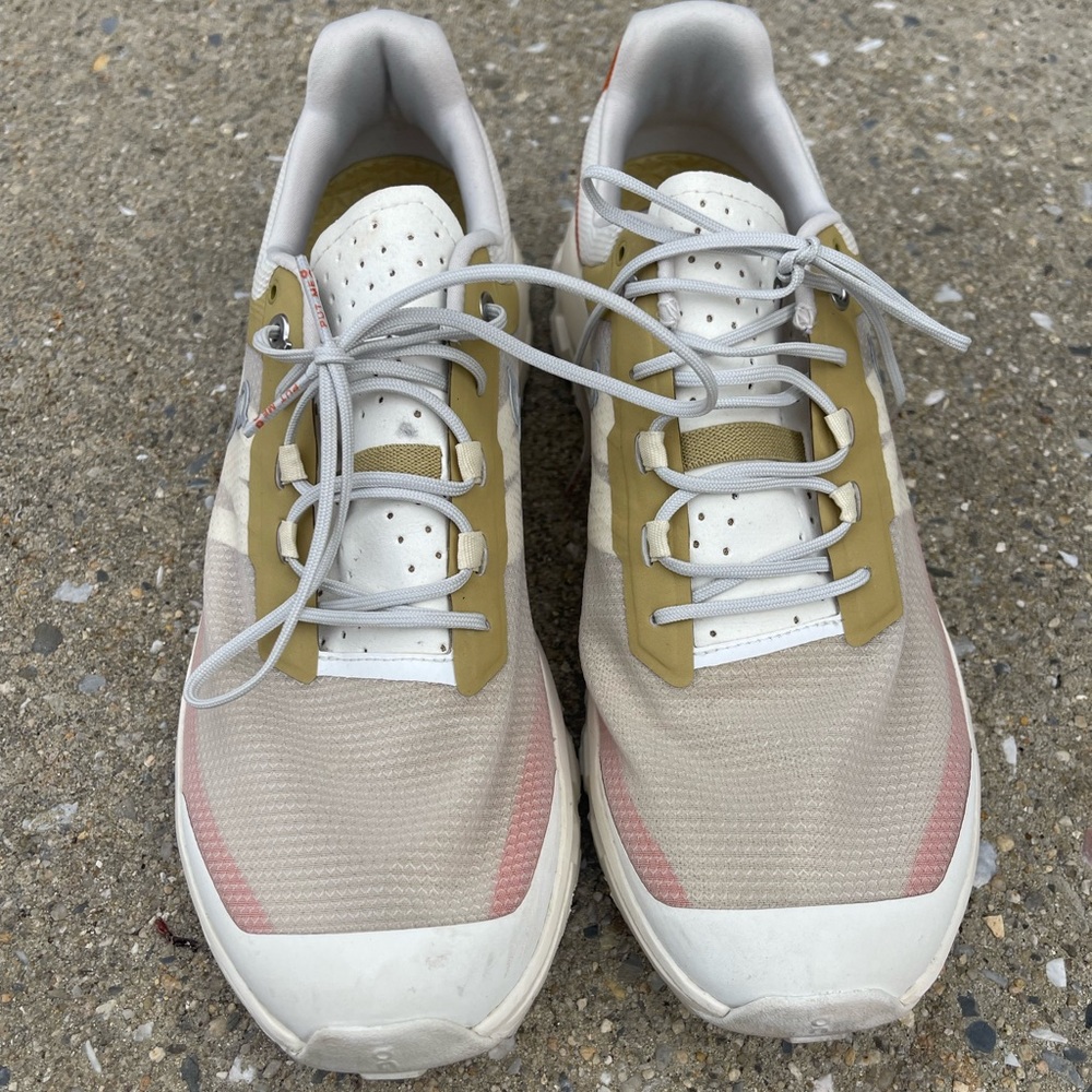 On Cloudvista Running Women’s Multicolor Sneakers - Picture 2 of 6
